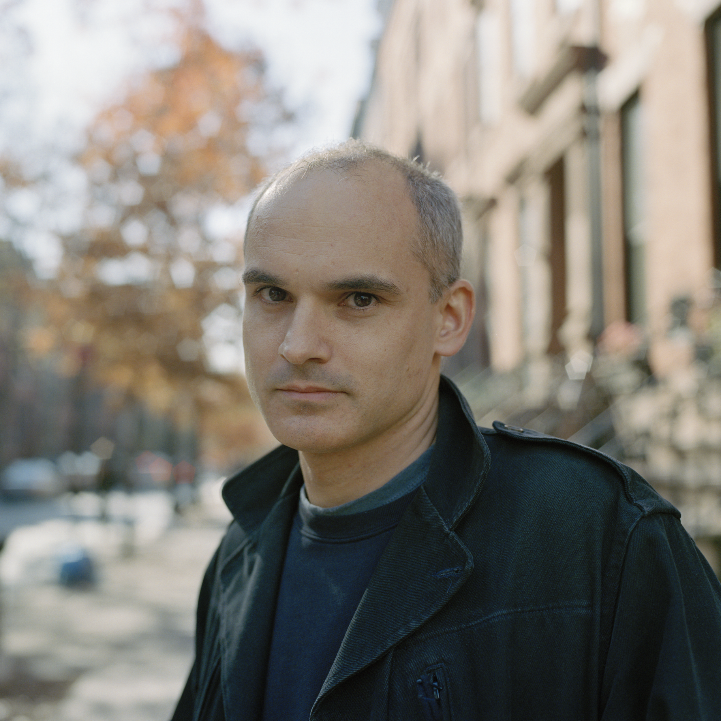 2027 Hernan Diaz Headshot.png