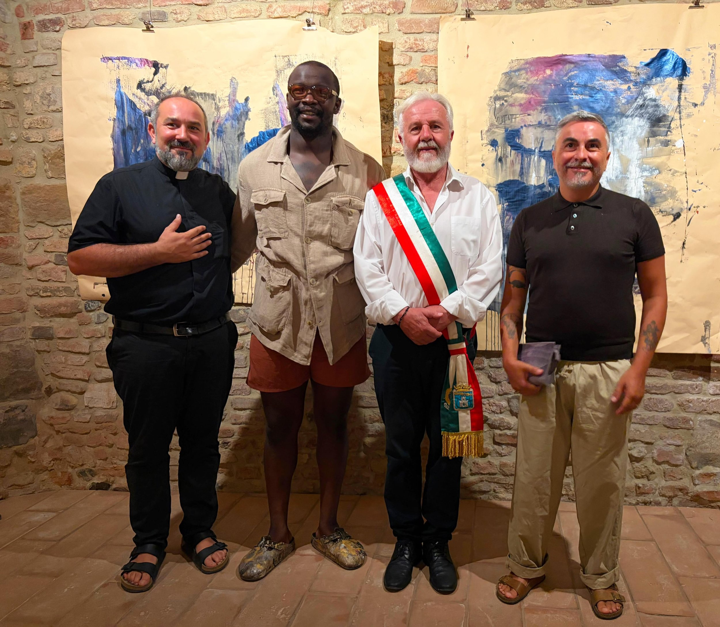 We couldn&rsquo;t have ended Aaron&rsquo;s Residency in a more beautiful way. ✨

Aaron&rsquo;s works were presented in a final exhibition:

&ldquo;Nella terra del Perugino&rdquo;

Aaron Kudi and Perugino

Duomo di Citt&agrave; della Pieve &middot; Cr
