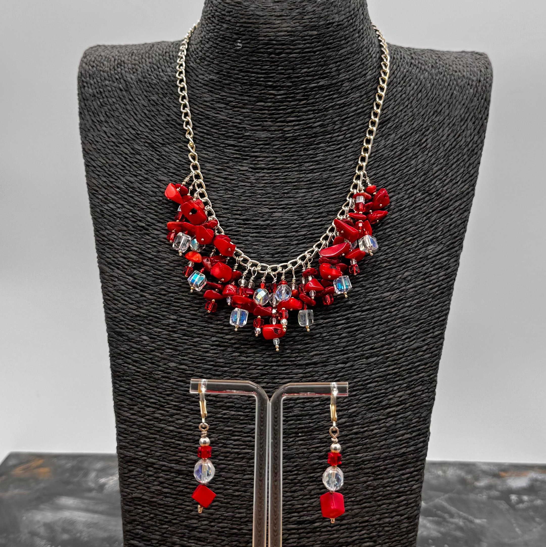 CoralandCrystalsNecklace3.jpg