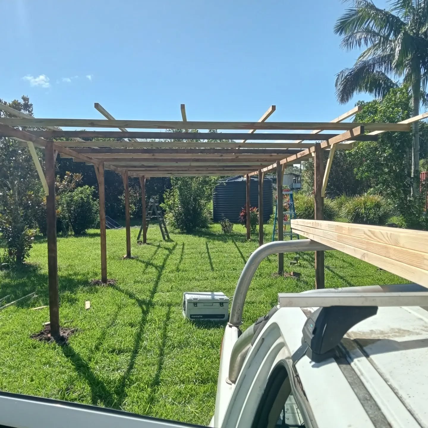 Big days...big smiles...big rewards ❤️🙏🏾 😊 
The huge new outdoor chill and work space is coming along...first time I've had a roof for a while 🏠 
Thank you to those legends who came to help out today ... You know who you are and how grateful I am