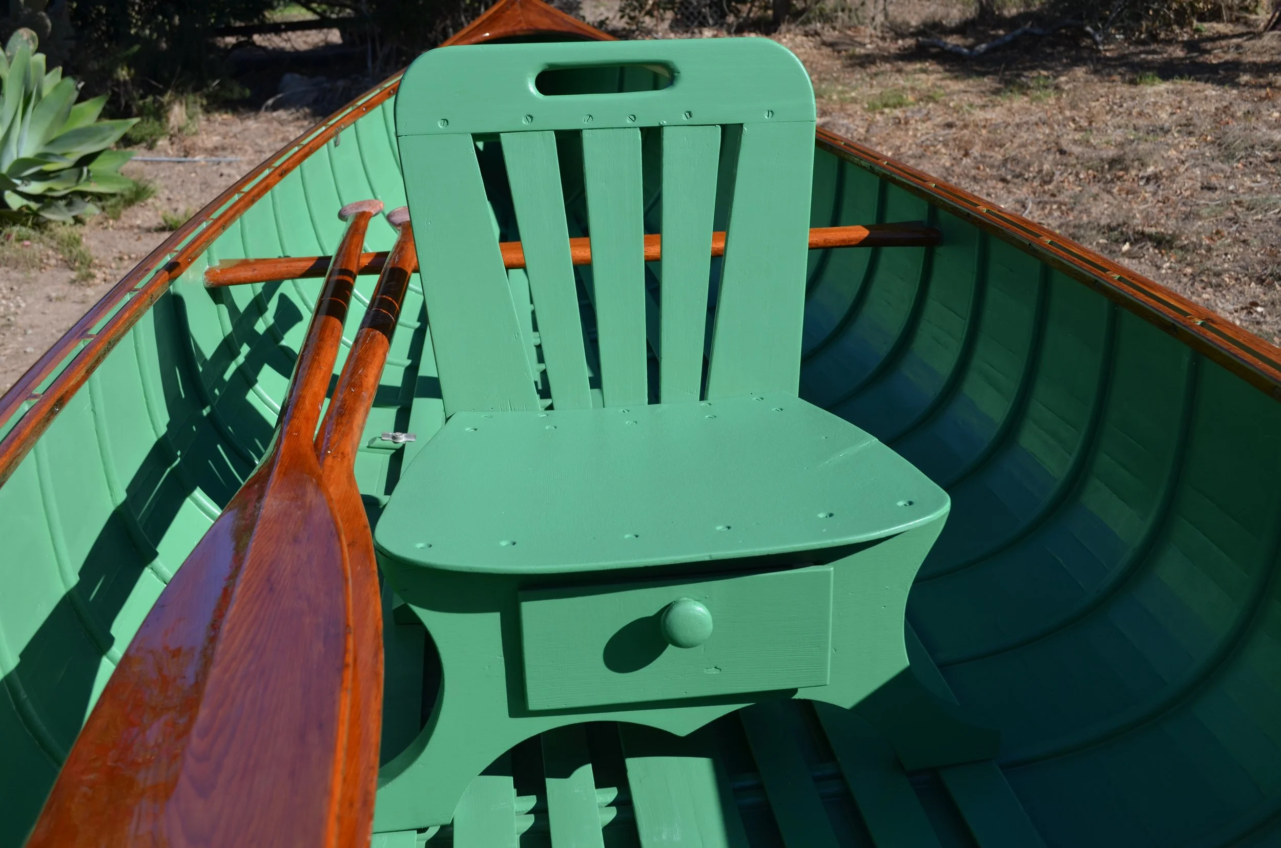 Sierra Nevada canoe restoration by Carpinteria Boat Works.