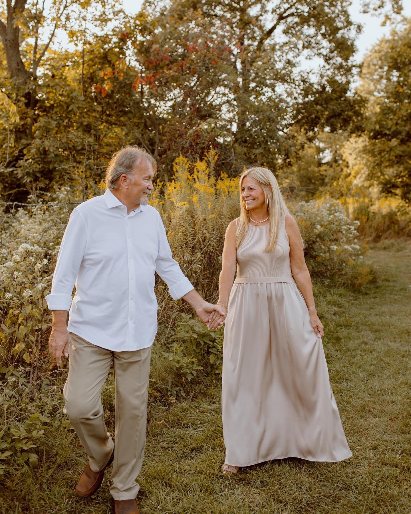 Mary + Chuck 🤍 
.
.
Was able to capture my great aunt &amp; uncles 30th wedding anniversary photos! Such a fun time getting to capture their love and hear about how their love story began. Capturing family members is always fun and full of laughs!
.