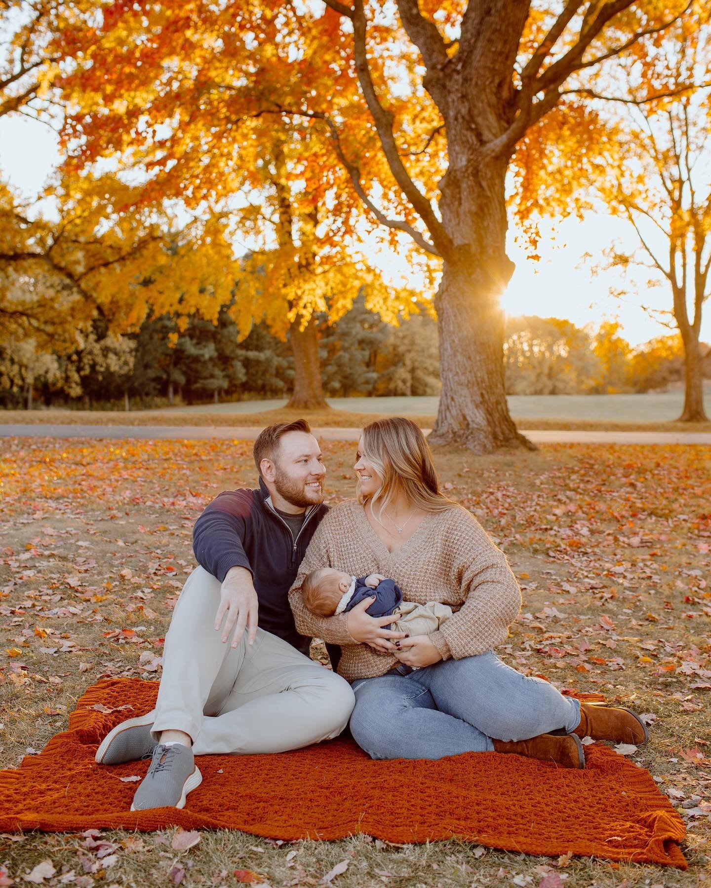 The Corey family 🍂🤍 
.
.
Natalie and Sean welcomed their perfect little boy this fall! Such a beautiful evening capturing their love and excitement as their family grows! The leaves were falling and the colors were just amazing. It was so much fun 