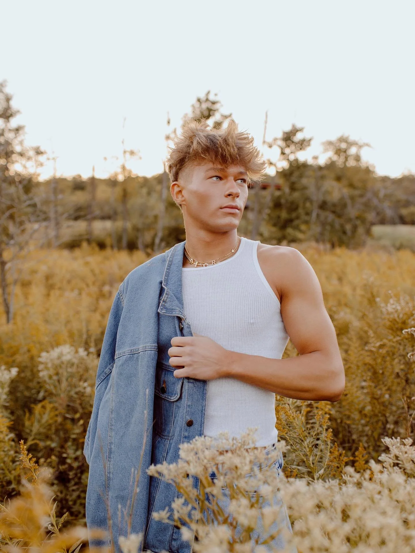 Jacob!! ✨🖤📣
.
.
Such a fun senior session capturing all things him! From the outfits to the posing, I loved his whole vibe. We ran around the Frankfort area for his photos, and it did not disappoint &mdash; the fall colors and photos were perfect!!