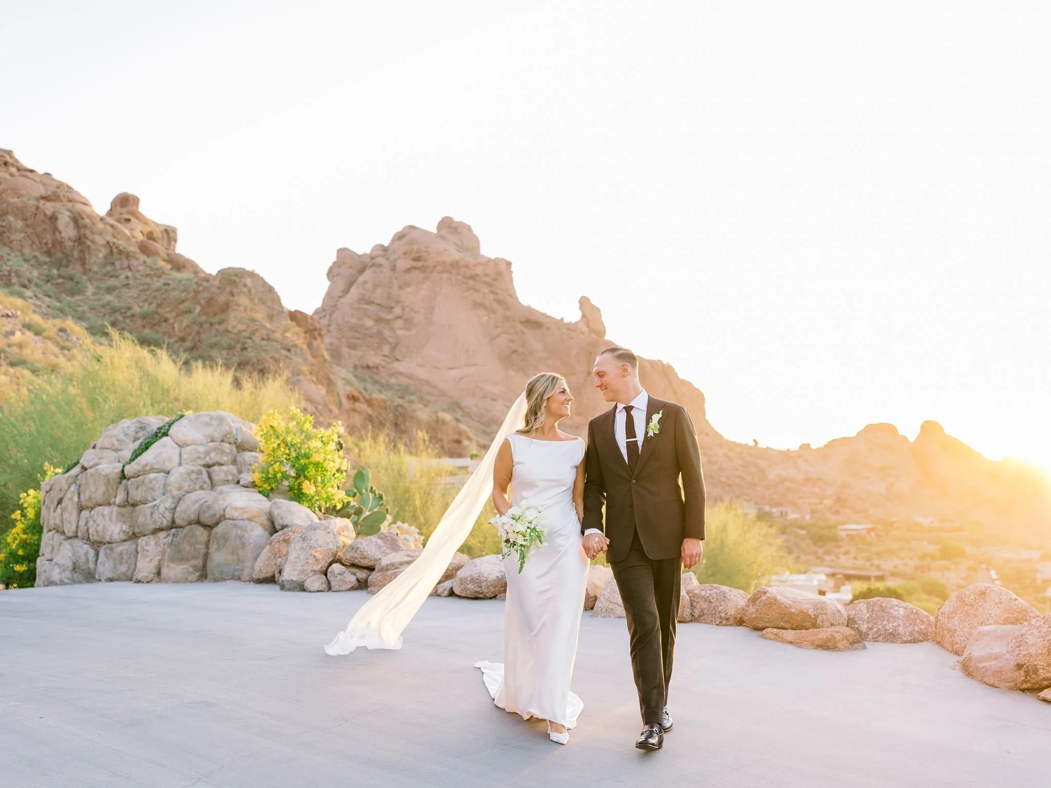Golden hour at The Sanctuary Camelback after you just married the love of your life. It truly doesn't get better than this✨

Desert sunsets, soft light, and views that make every moment feel cinematic🤍

Coordination: @emeraldgraceplanning 
Venue: @s