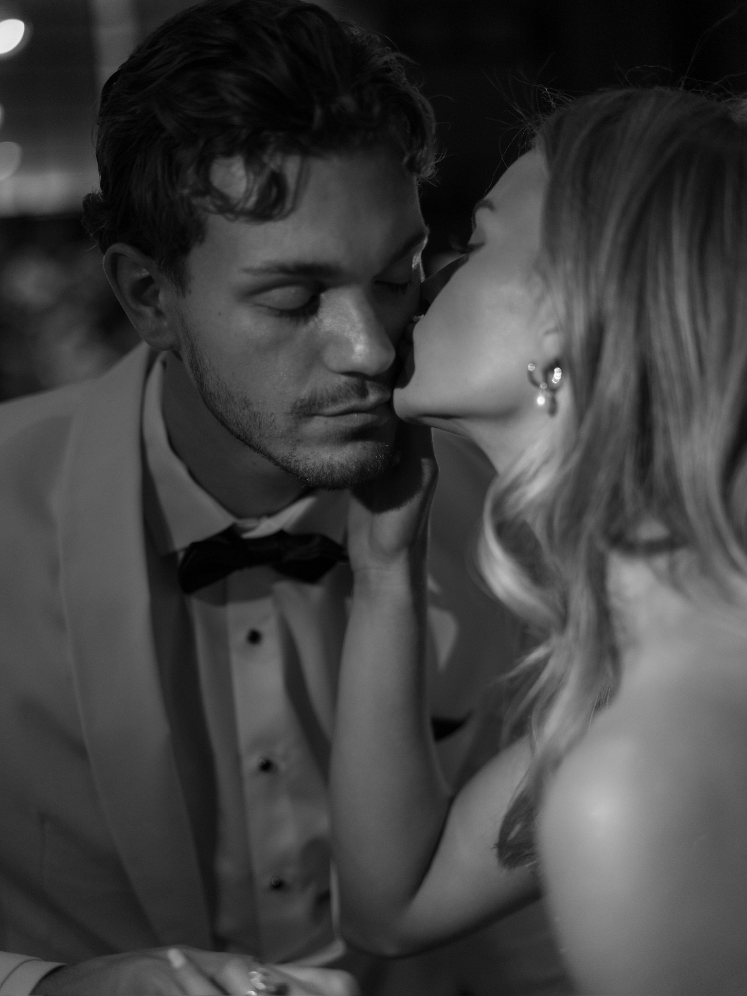 Black &amp; white moments just hit different 🤍

When your wedding day is fully taken care of, you get to be present&mdash;soaking in every look, every laugh, every moment.

No stress, just love 🖤 

One of many reasons to hire a wedding planner. I r