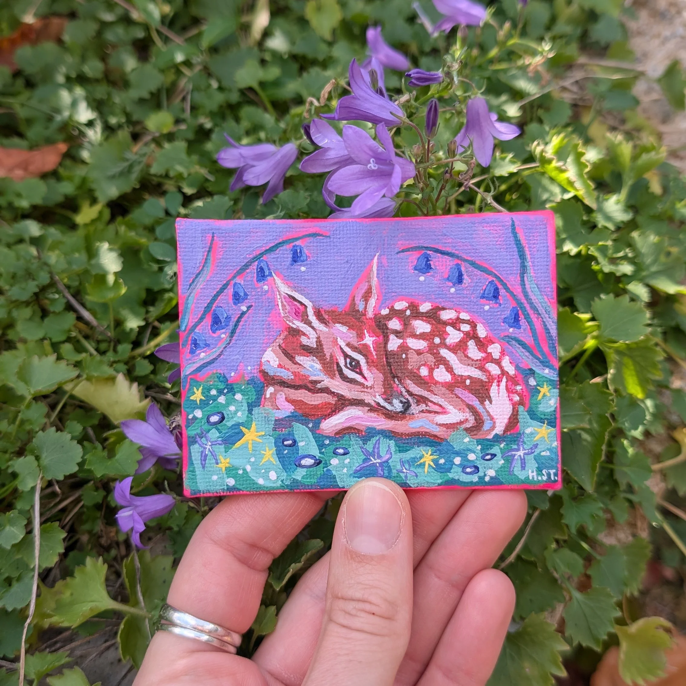 Originale mini Malerei eines Rehs in Acryl von der Künstlerin Hannah Stollenwerk auf Leinwand