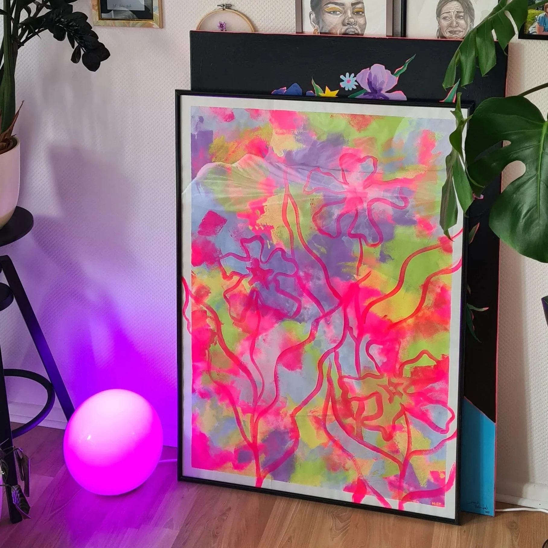 Neon-Blumen original Malerei auf Wasserfarben-Papier, Künstlerin Hannah Stollenwerk