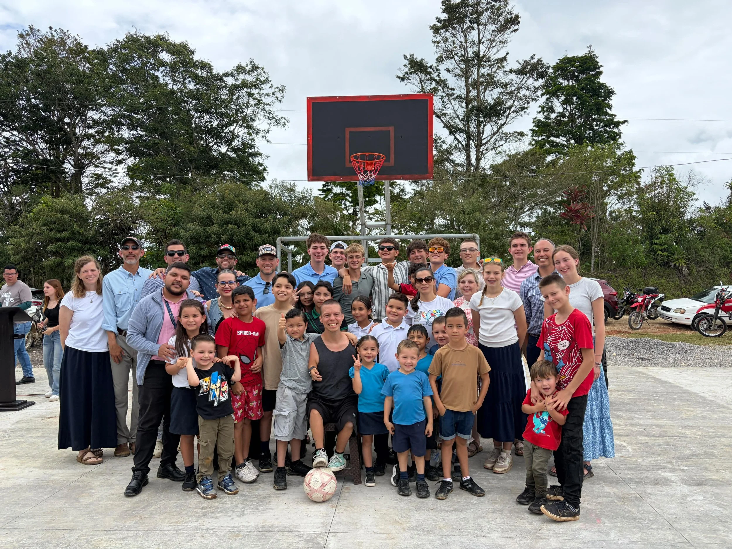 Family and friends from Hickory, North Carolina, give their hearts and thanks to the community of Santa Cecilia, Costa Rica