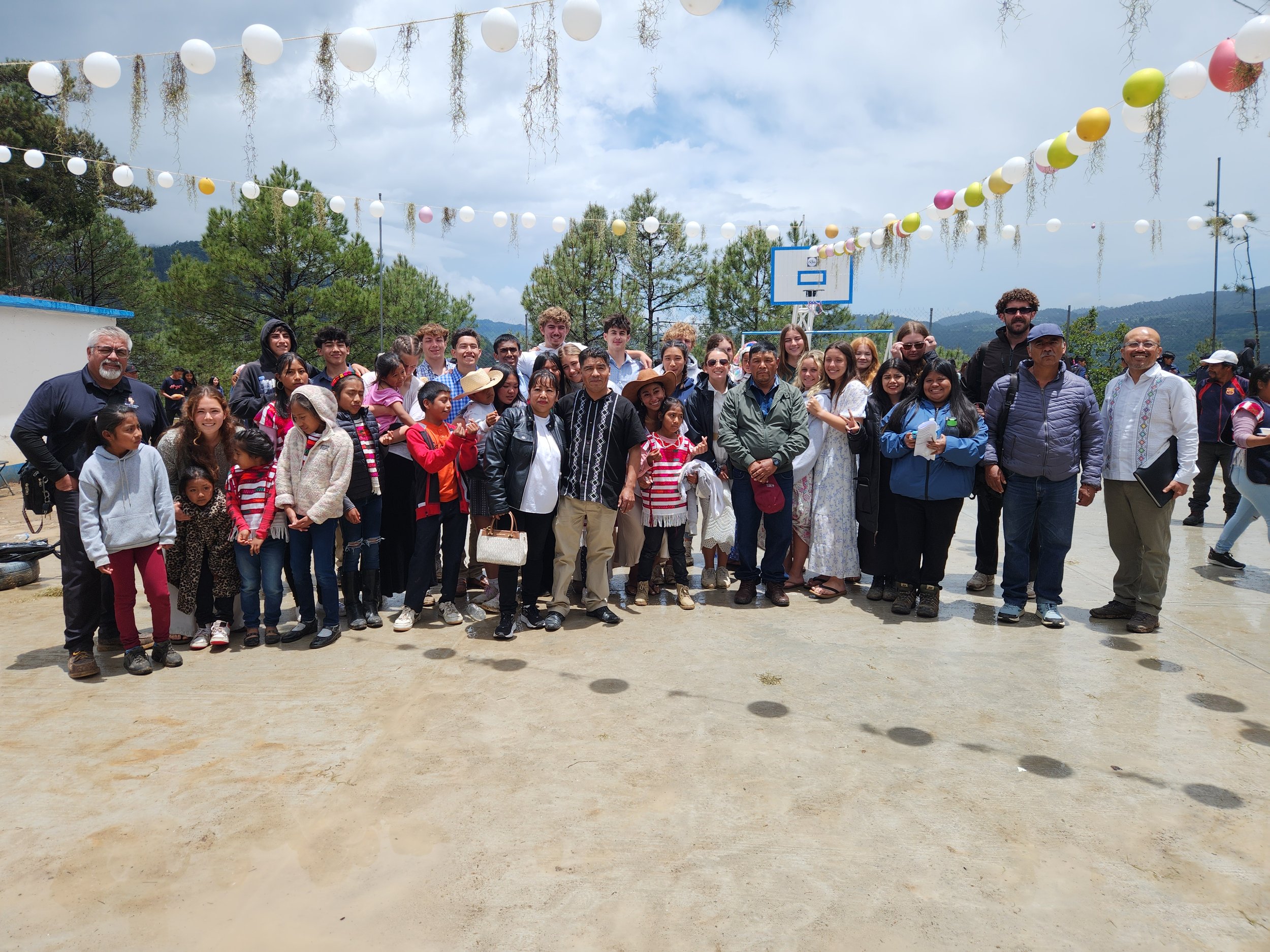 Students from Saint Francis High School spend summer break with the community of Ndute Yoo, Oaxaca, Mexico