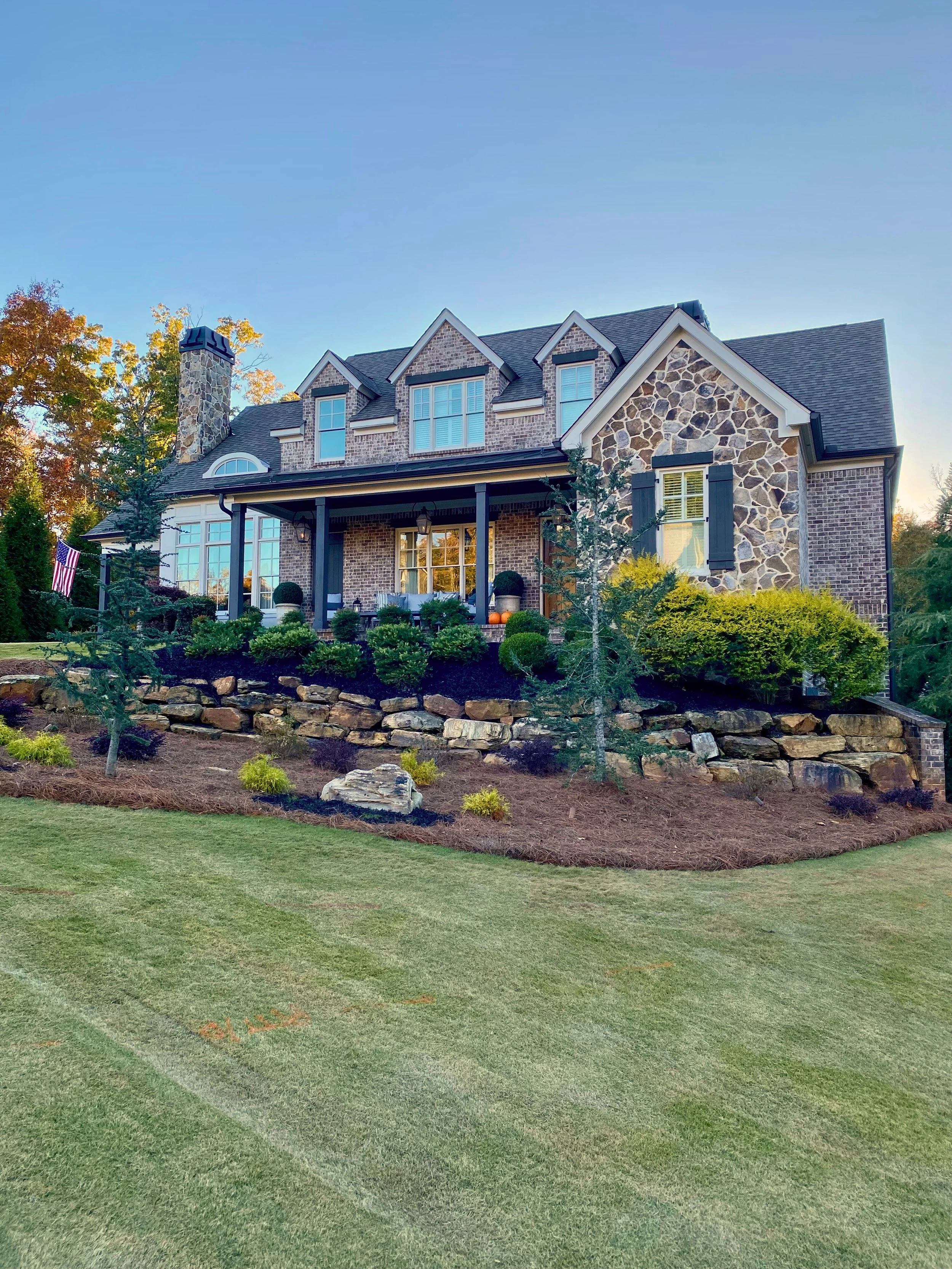 Decorative rocks & boulders in landscaping beds