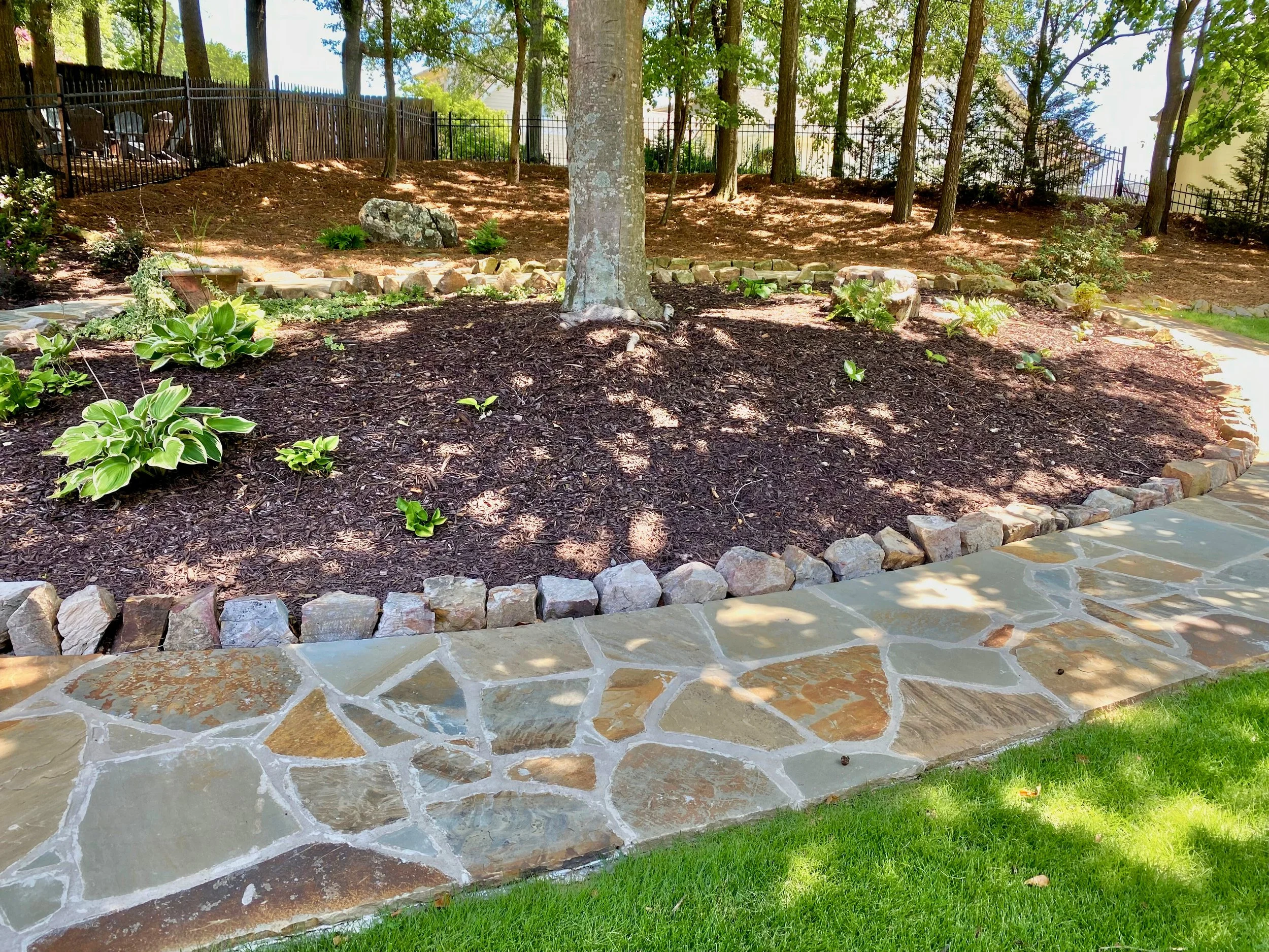 Brown mulch & flagstone path