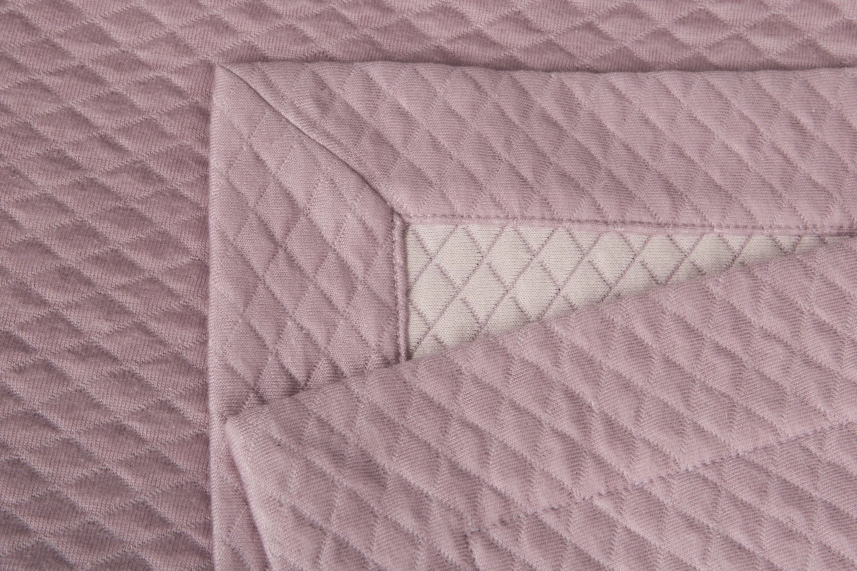 Formesse_Bella Donna Sommerdecke_Ecke Closeup_0528-amethyst.jpg