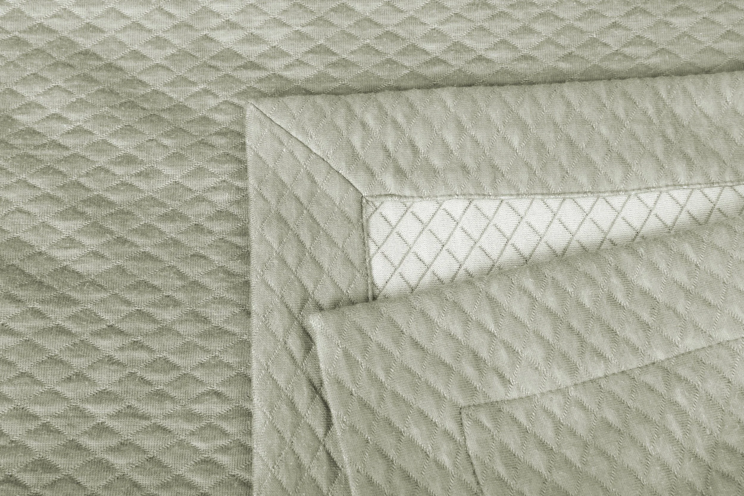 Formesse_Bella Donna Sommerdecke_Ecke Closeup_0633-graugrün.jpg