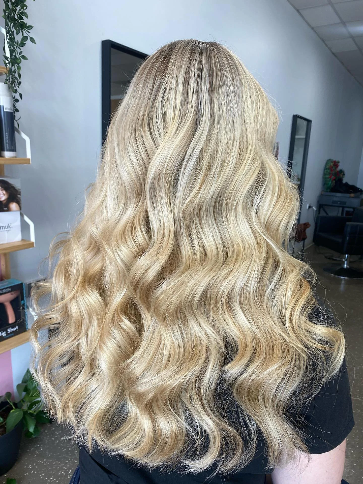 ✨🌟 Are you ready to embrace the radiant allure of creamy blondes? At our salon, we believe that every hue tells a story, and creamy blonde is the perfect chapter for those looking to shine bright! This luscious shade effortlessly combines warmth and