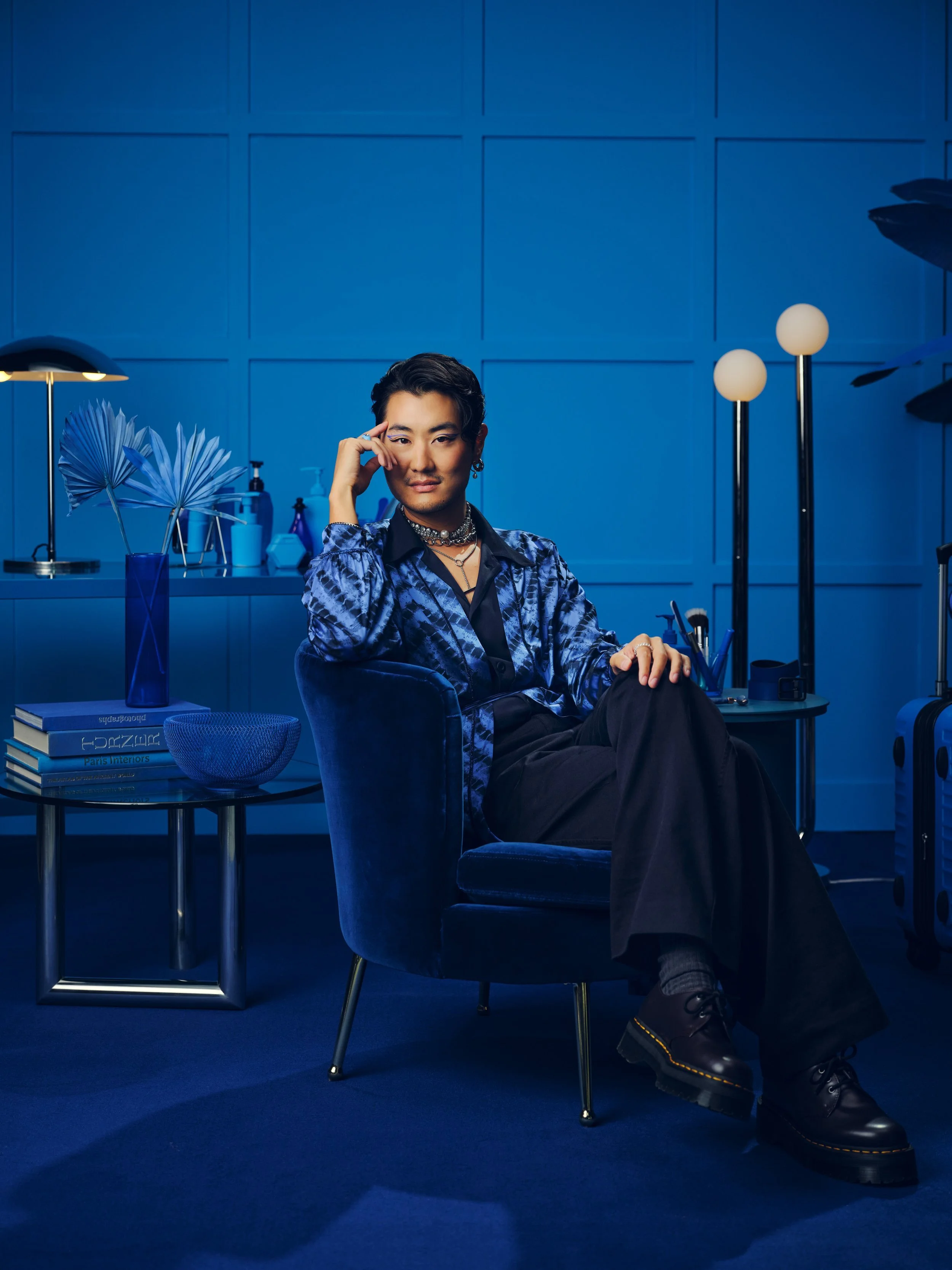 DAVID_ON_BLUE_0204.jpg