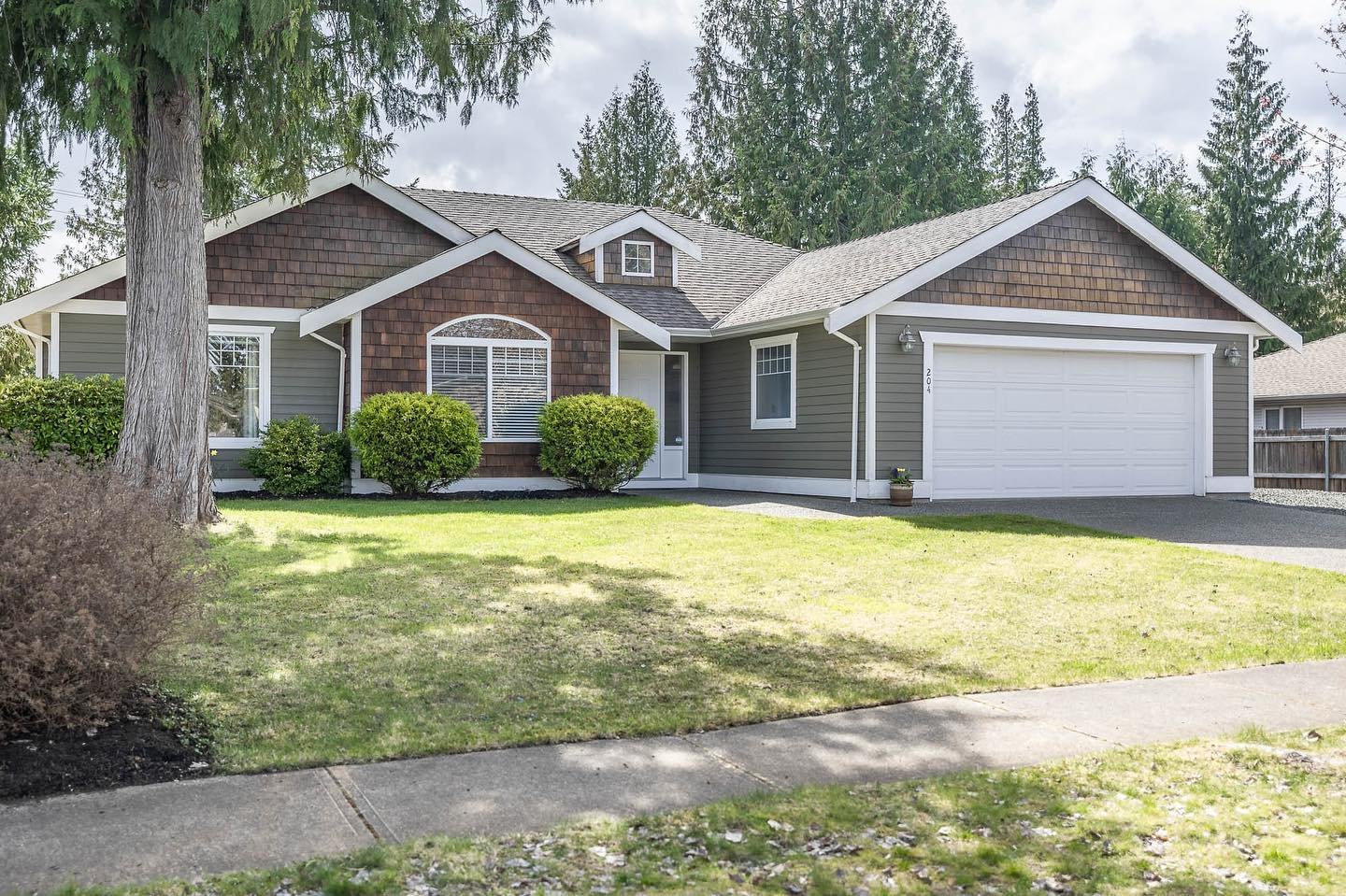 Qualicum Beach Open House Sat May 4 from 10-12 at 204 Saturna Drive in Hermitage Park