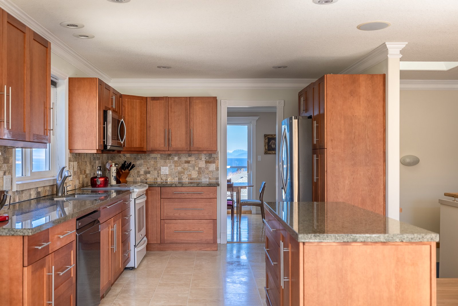 6391_Groveland_Drive-30.jpg