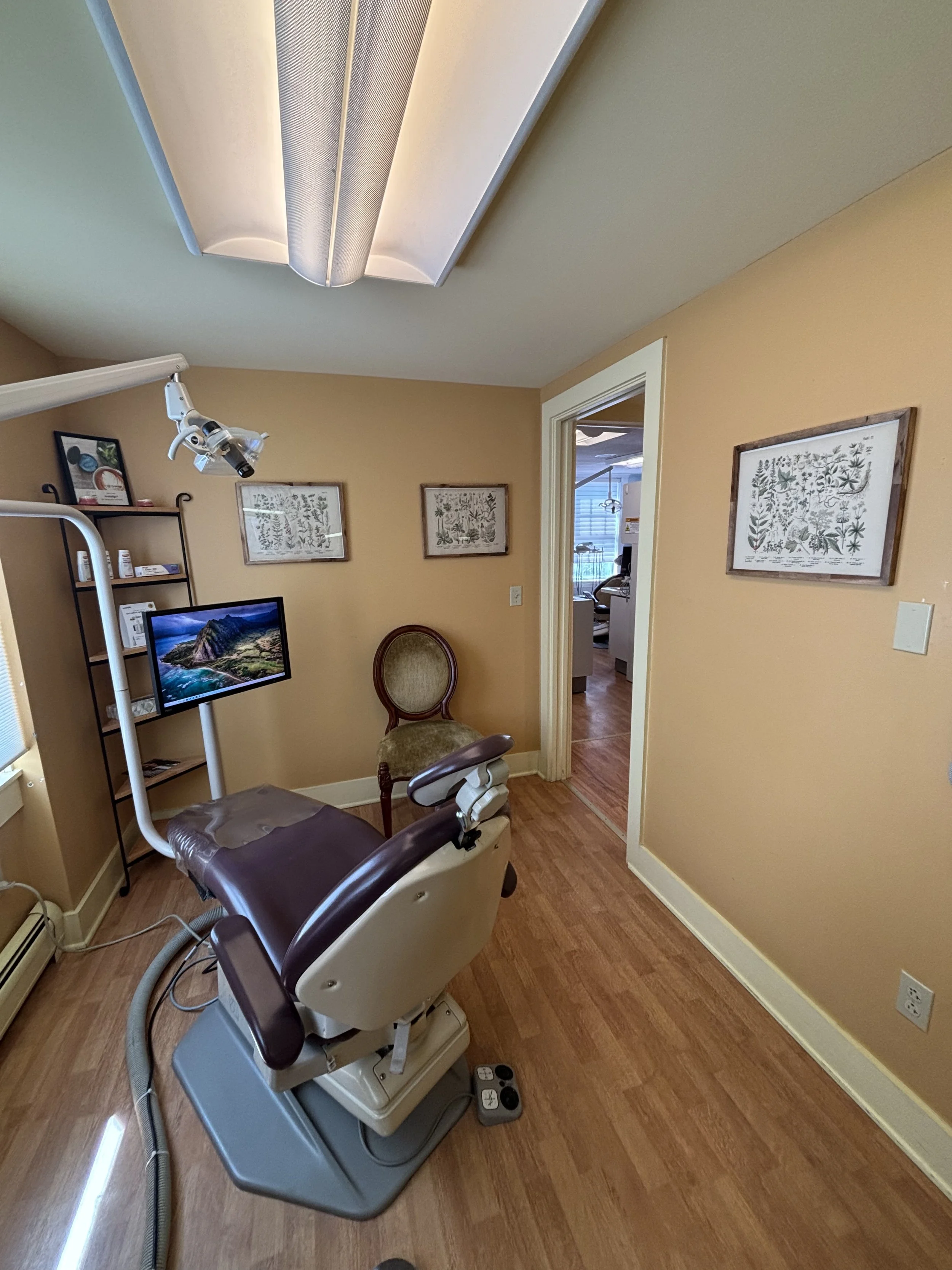 Consult Room / Hygienist Room #3