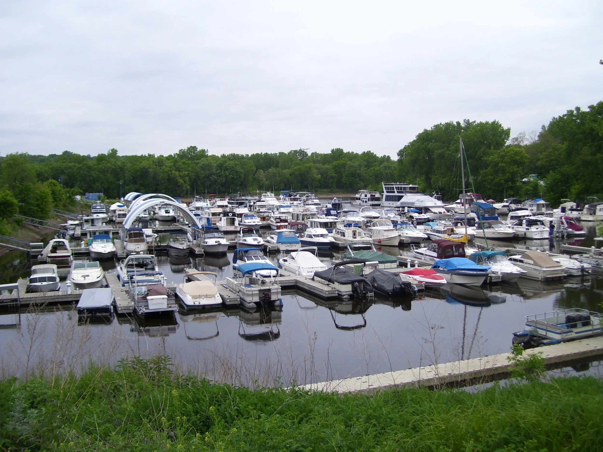 Watergate marina from shop.JPG