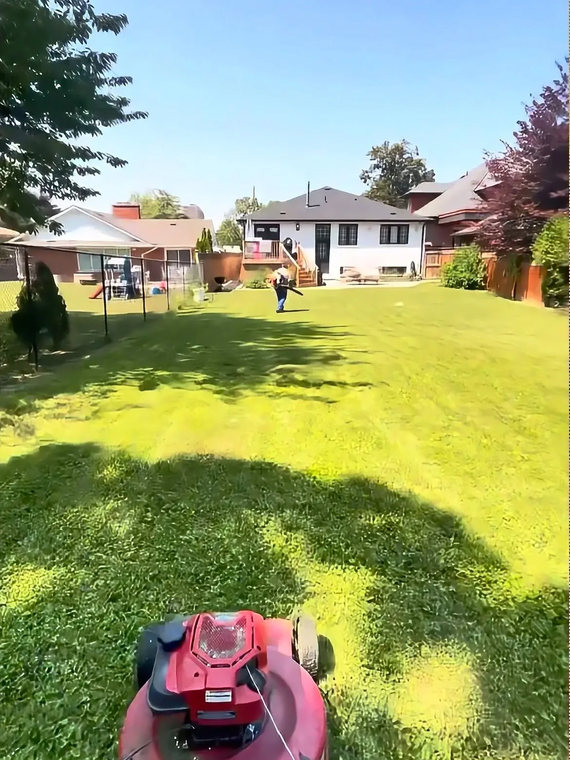 Views to conclude our teams week! 🤩🍃🏡🇨🇦 #mzslawncare