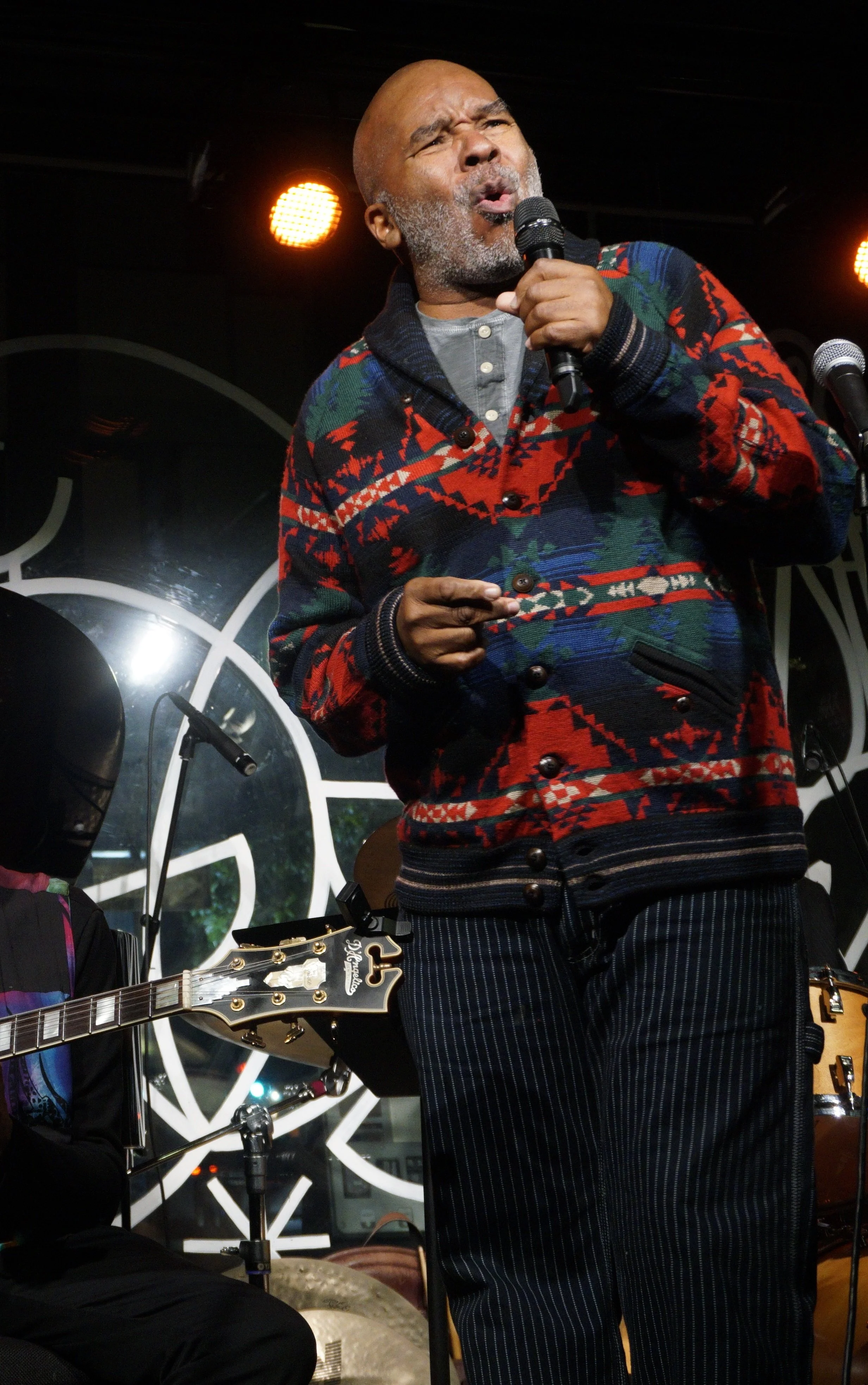 MOVIE STAR DAVID ALAN GRIER PERFORMS