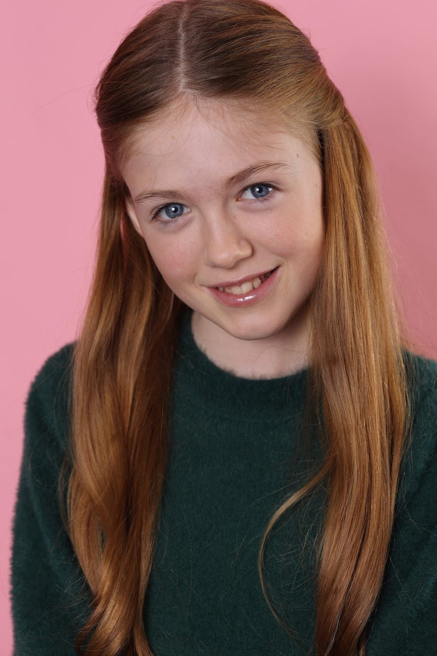 Raewyn_pink background.jpg