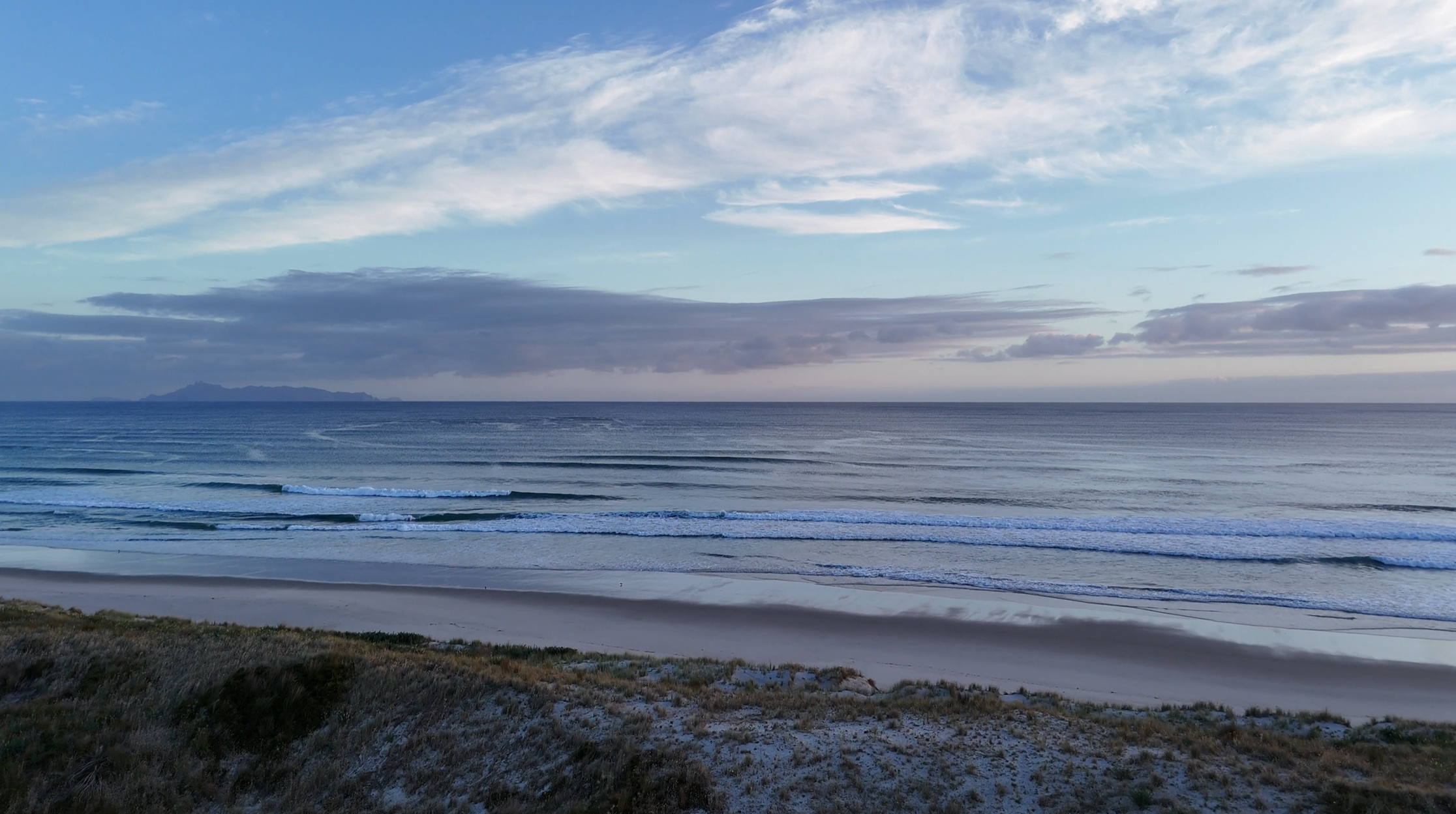 Te Arai Links_Beach.png