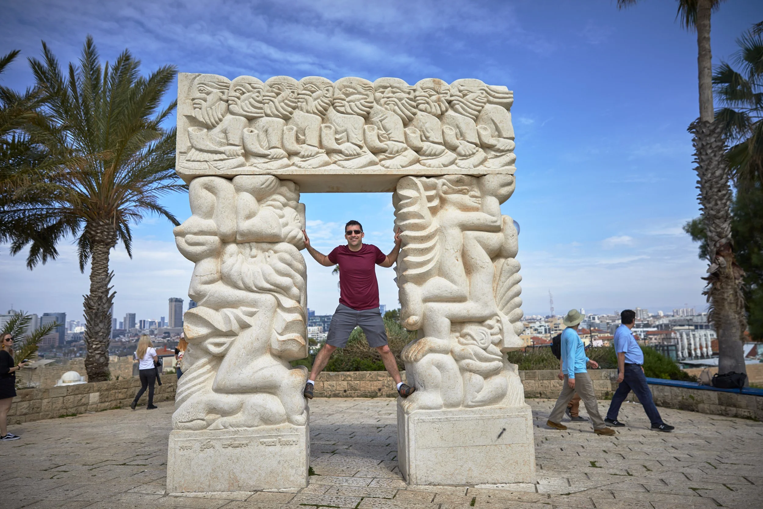 📸 Statue of Faith | Jaffa's Symbol of History and Hope