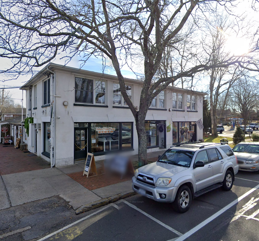 136 Main Street Amagansett, NY .png