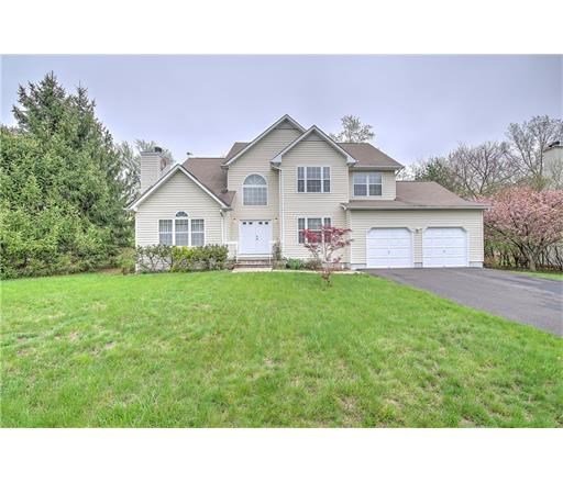 6 Simon Court Piscataway.jpg