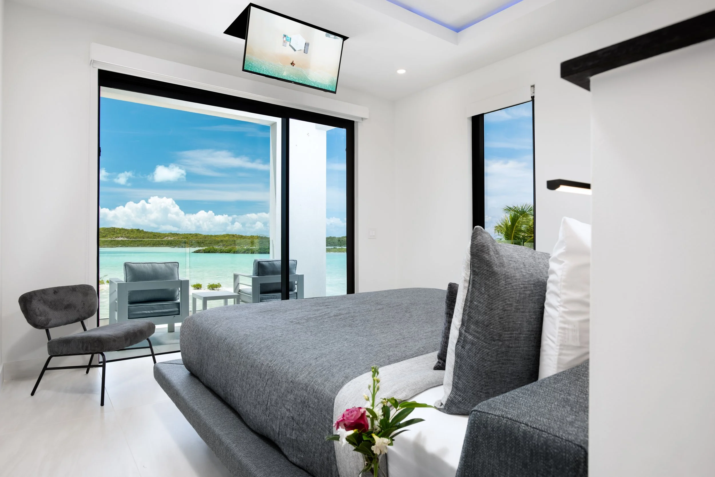 villa-cielo-bedroom-oceanfront-terrace-access.jpeg