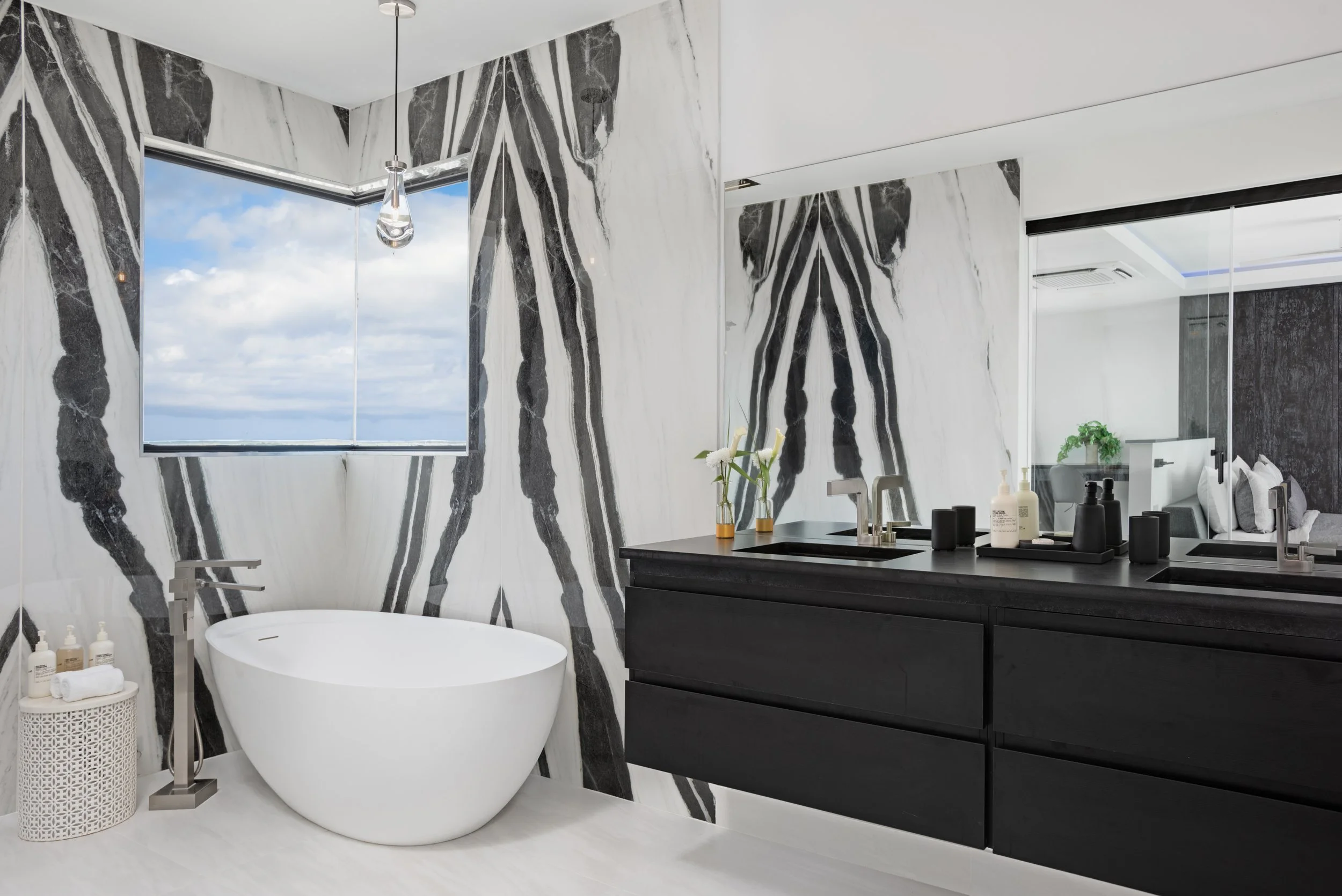 villa-cielo-bathroom-freestanding-tub-ocean-view.jpeg