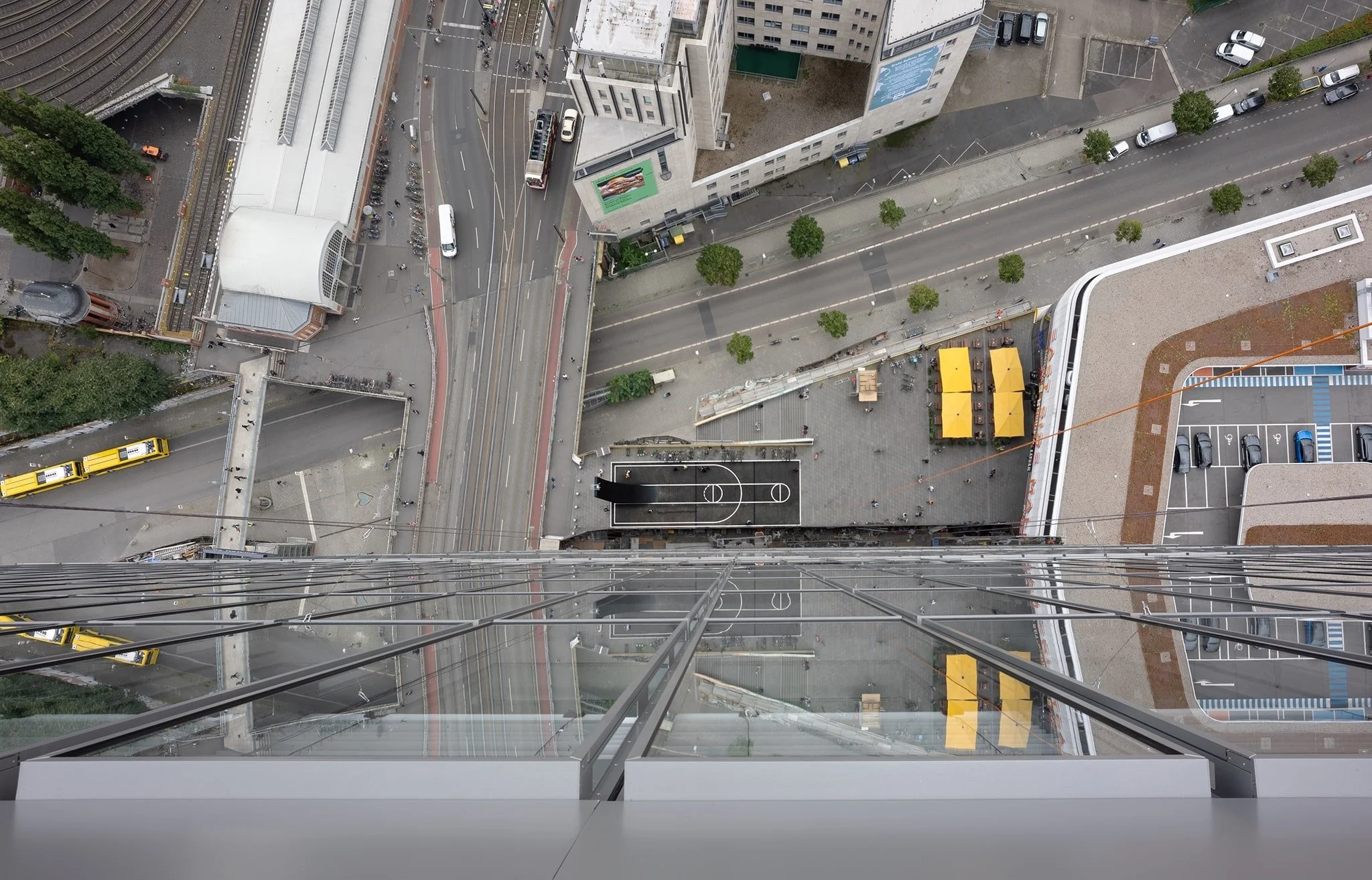 Transdisciplinary German-Filipino-Korean Collective Transforms Urban Landscapes with Installation