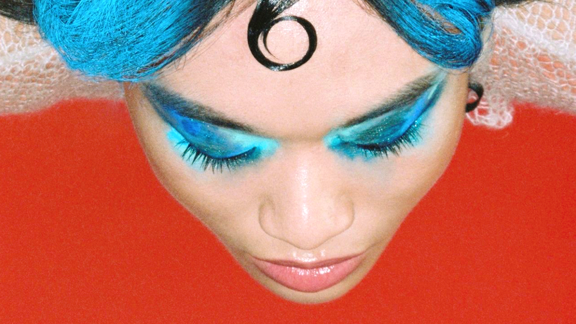 7 Performer-Approved Products for a Stage-Proof Makeup Look