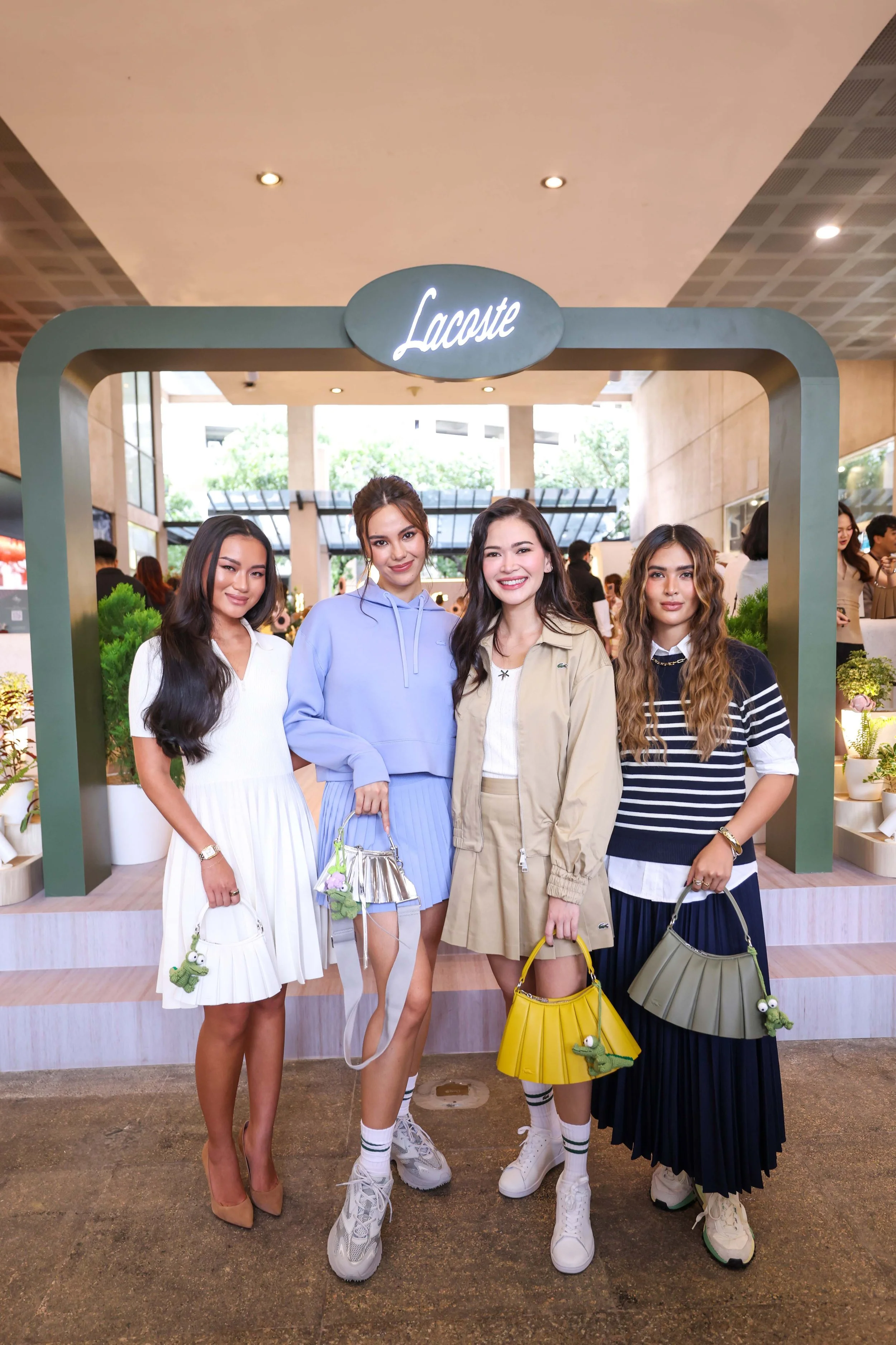 Nikki Huang of the SSI Group, Catriona Gray, Bela Padilla, and Sofia Andres