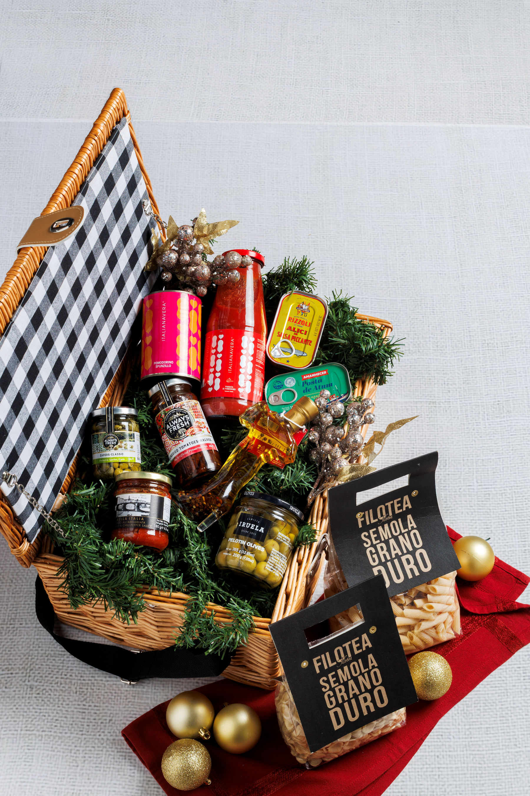 Gusto Hamper (₱5,999)