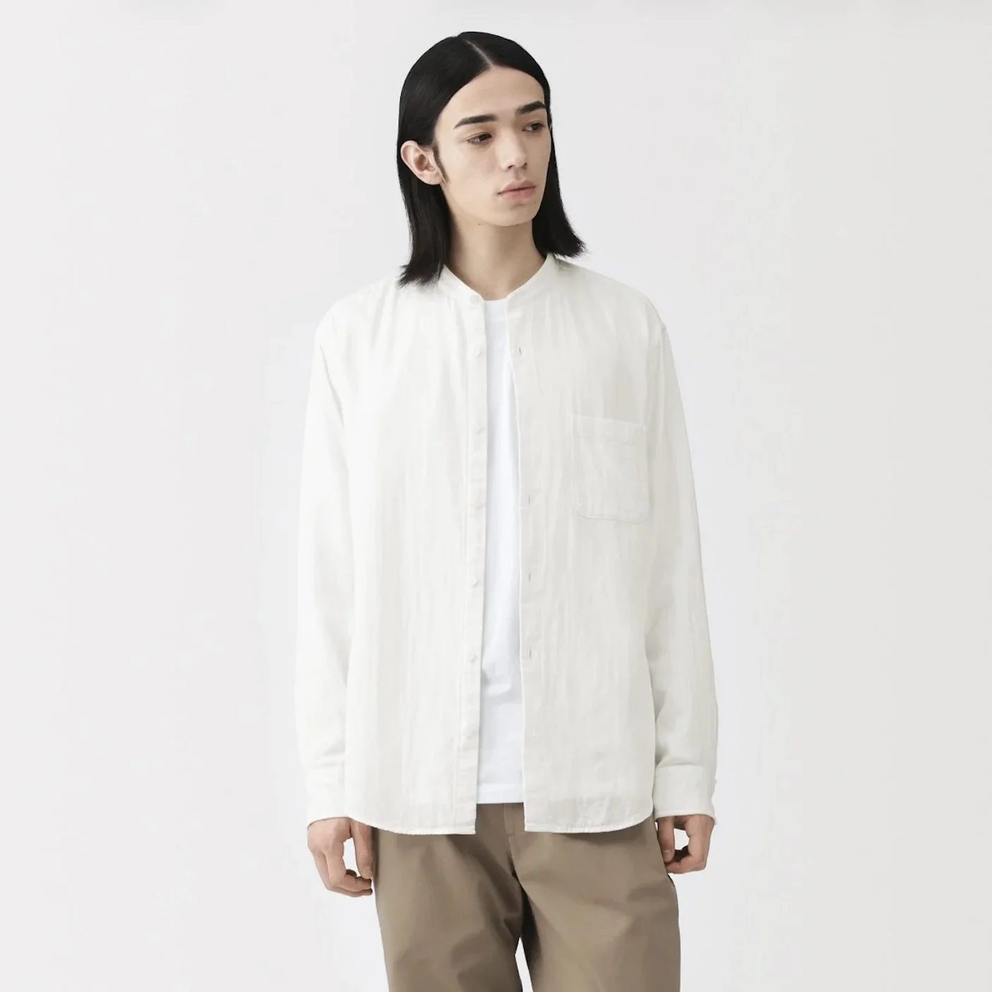 MUJI’s Men’s Kapok Blend Double Gauze Stand Collar Shirt