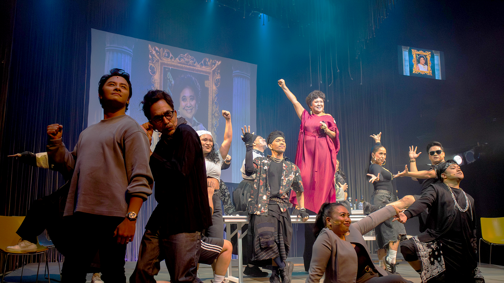 Ang Babae sa Septic Tank 4: Theater About Theater, and the ‘Mess’ in Between