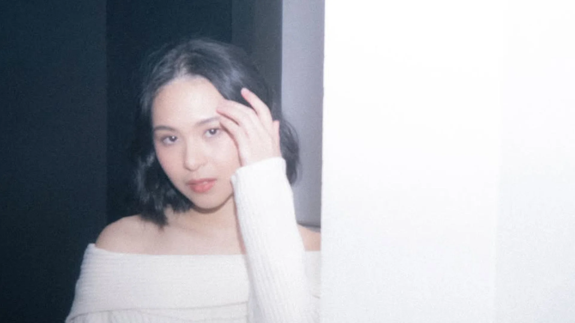 Clara Benin’s 6-Track EP is A Lover’s Soft Whisper