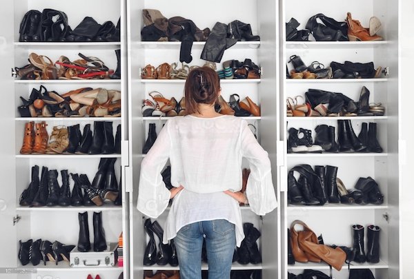 how to organise your shoe closet