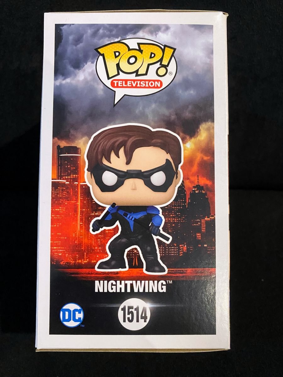 FUN75877 - nightwing pop l.jpg
