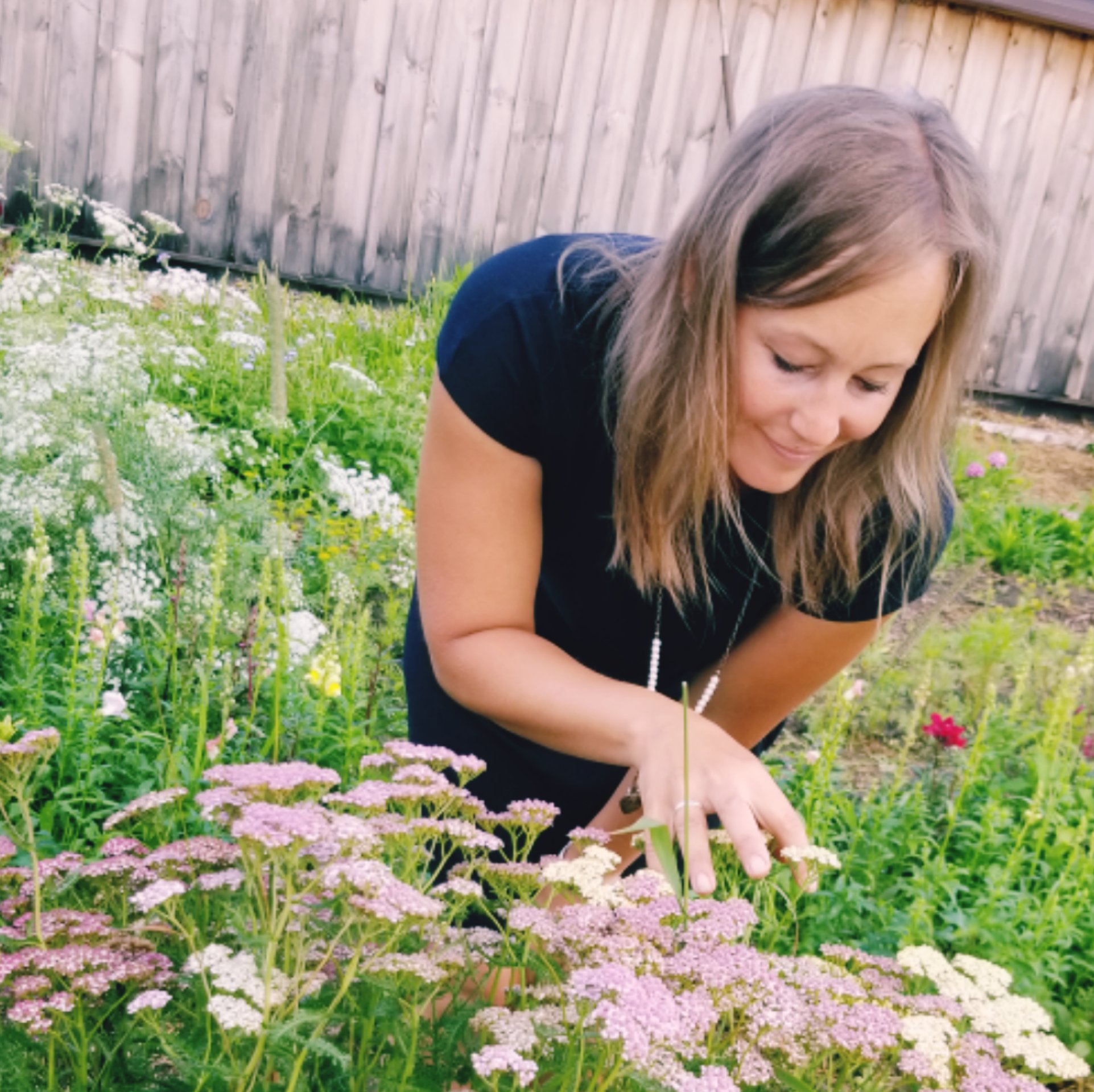 3 Ways Growing Cut Flowers Changed My Life (And How It Can Change Yours Too)