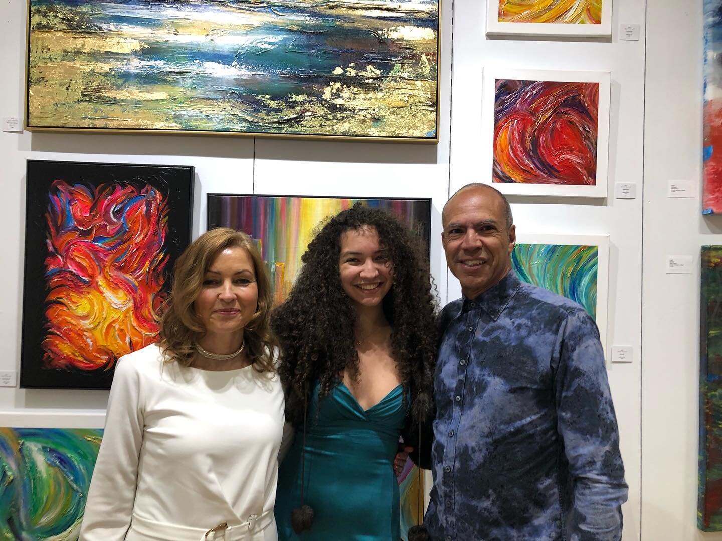 Fantastic evening at the gallery opening with @undertherainbowevents
Open now for 5 weeks in Bluewater shopping centre.

#abstractart #abstractpainter #paintings #abstractoftheday #abstractofinstagram
#christianart #christianartist
#abstractlandscape