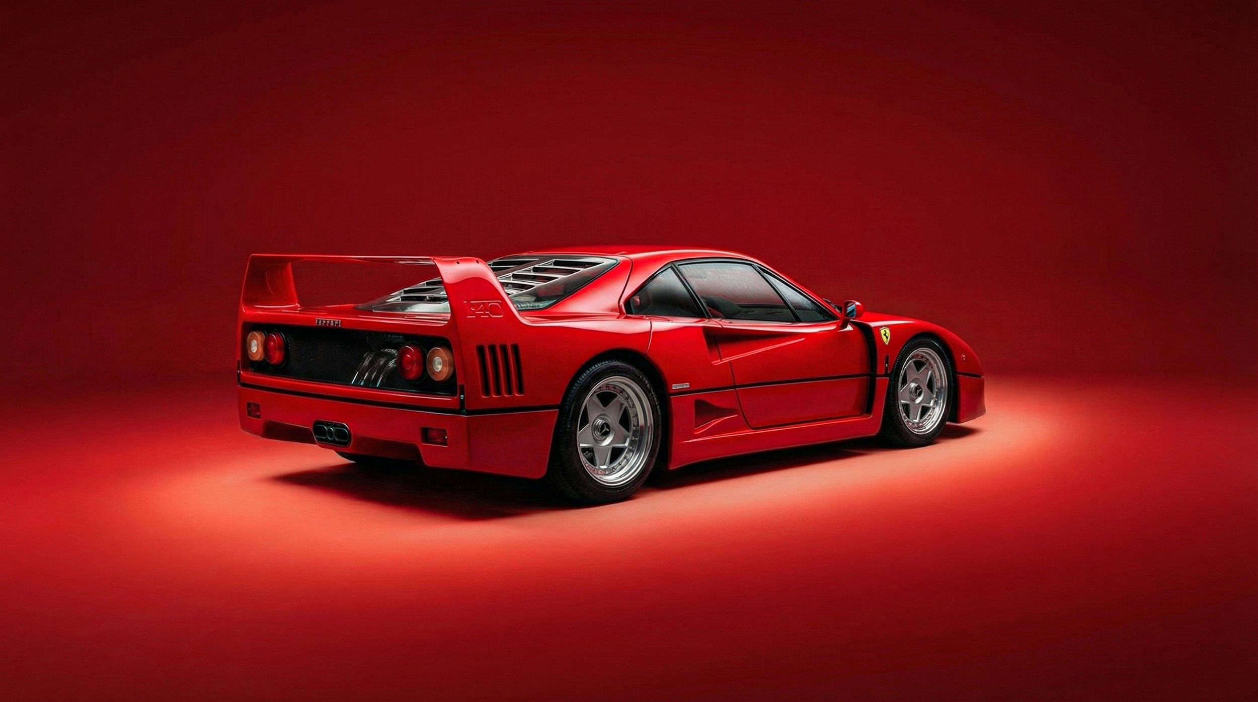 F40 In A Studio - Rear v1.0.jpg