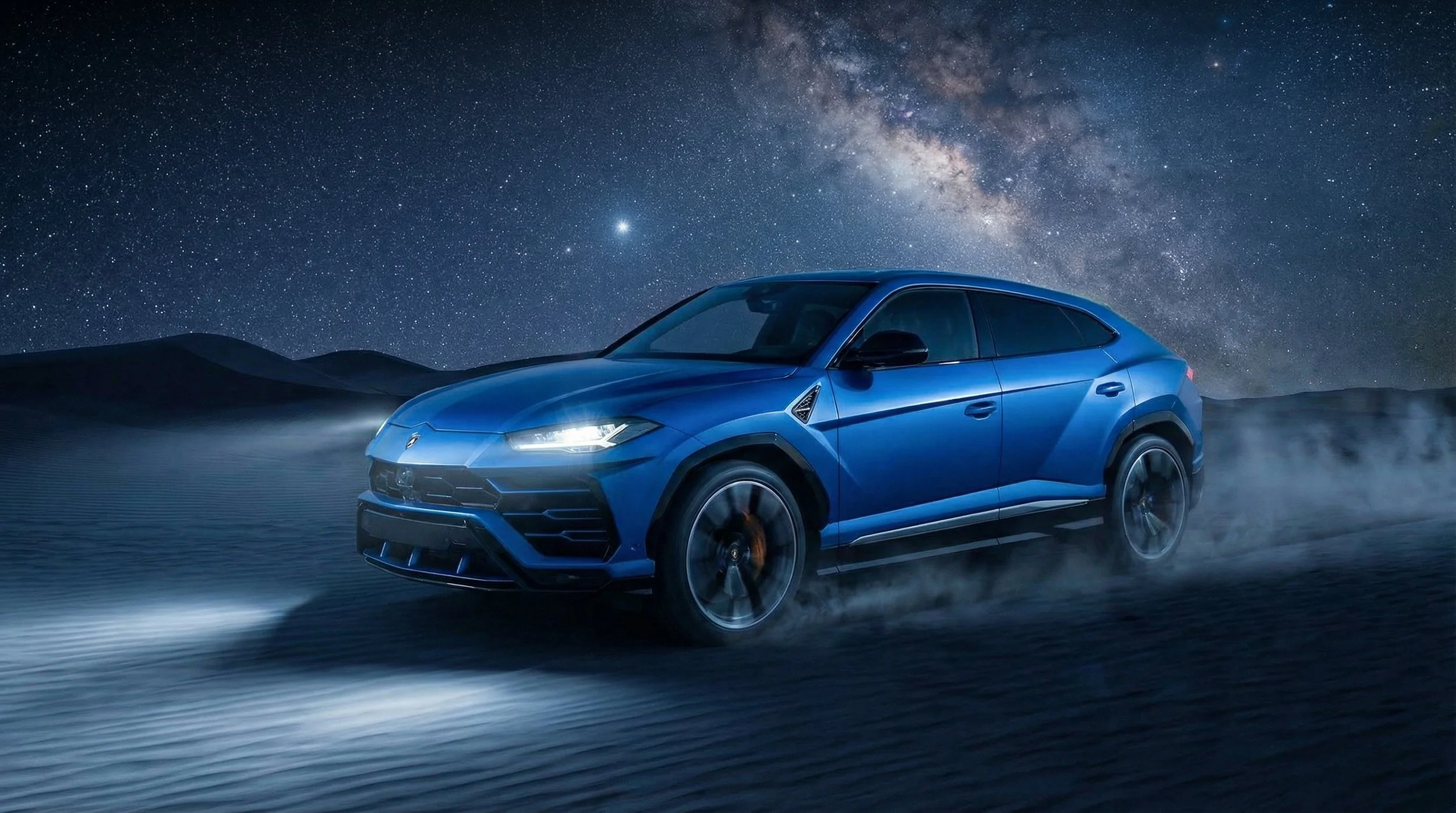 Urus In The Desert v1.0.jpg