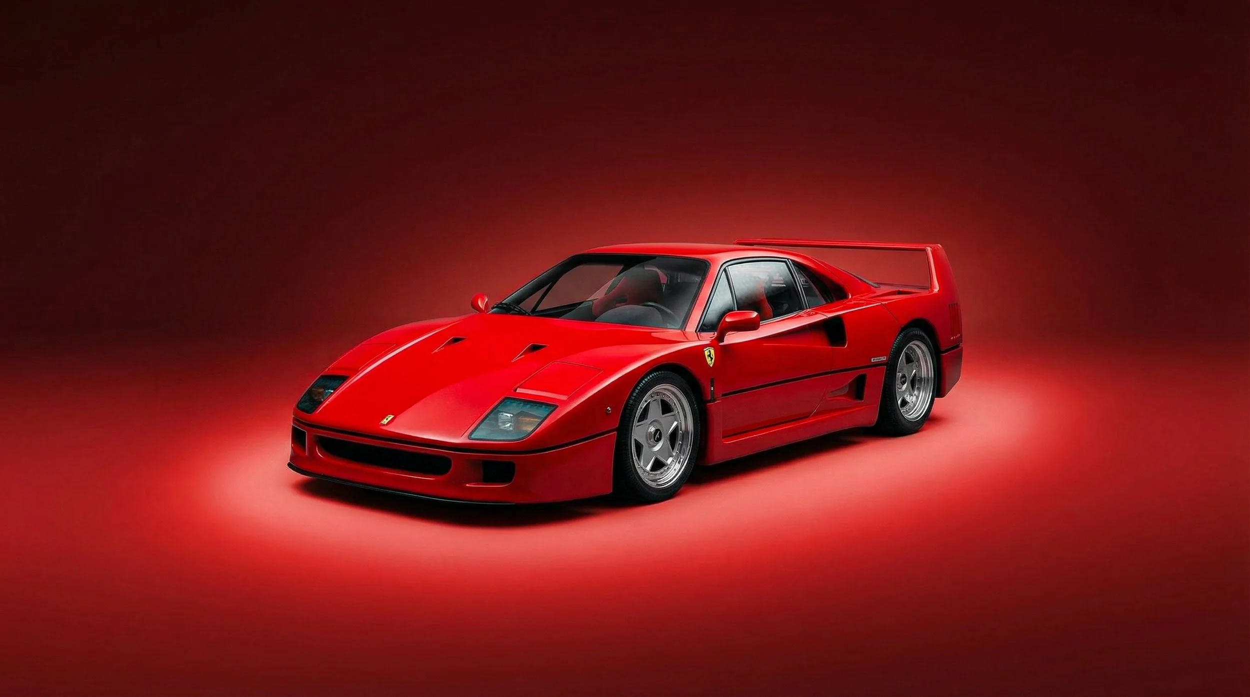 F40 In A Studio - Front v1.0.jpg