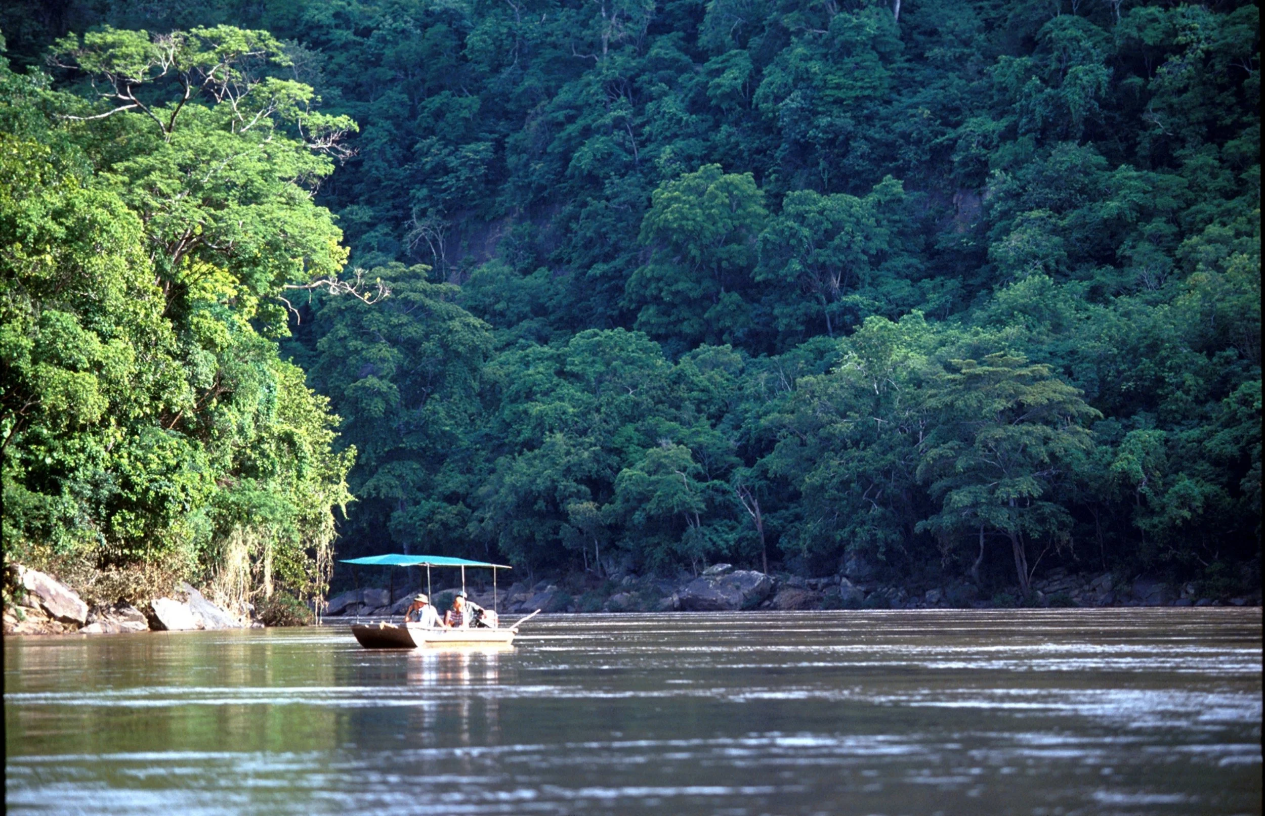 Sand River boat.jpg