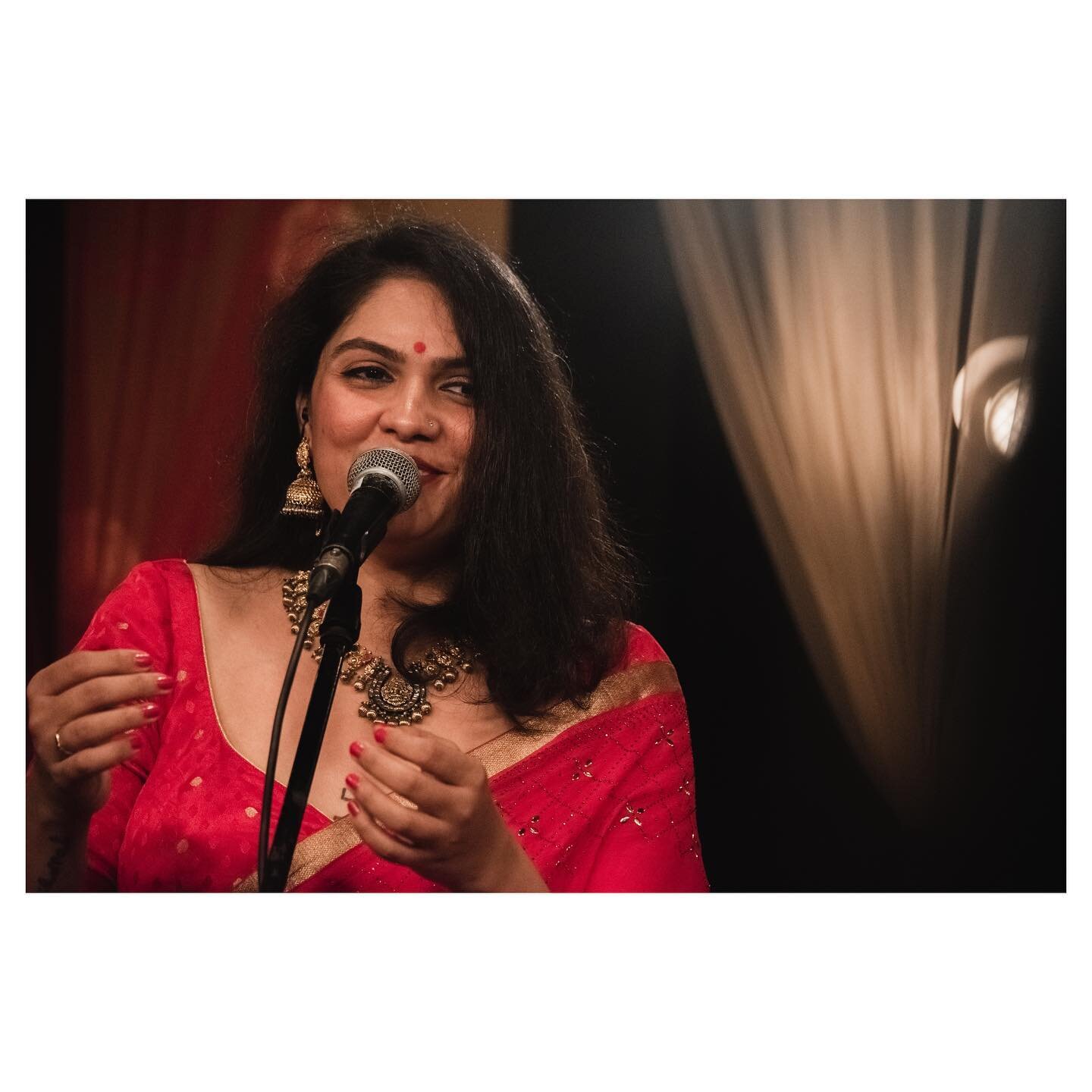 Isheeta&rsquo;s debut EP, Ek Sutra, released today. I was blessed enough to attend a concert where she performed the songs in it. I was also blessed &ndash; in a much larger way &ndash; to be her student and learn how to sing from her. Everyone who r