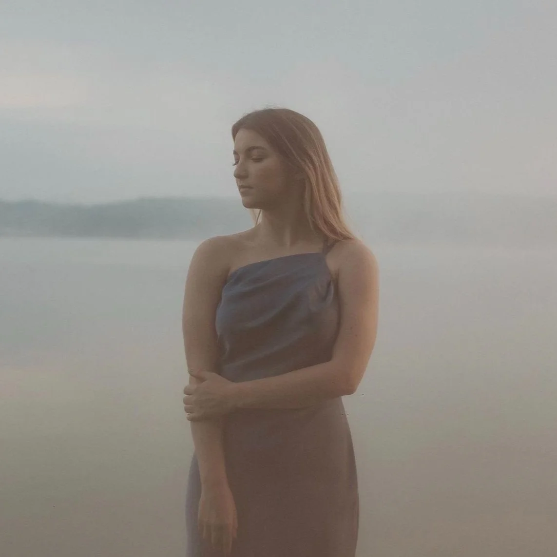 Katie Beth Forakis- BGVs (Blame)